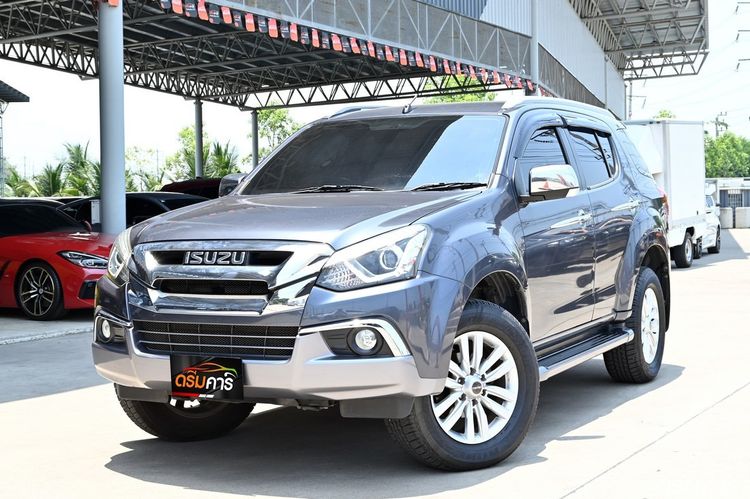 รถ Isuzu MU-X 1.9 สี เทา