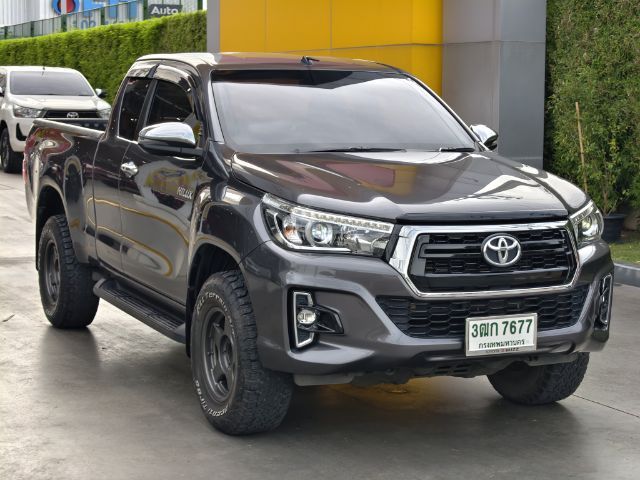รถ Toyota Hilux Revo 2.4 Prerunner E Plus สี เทา