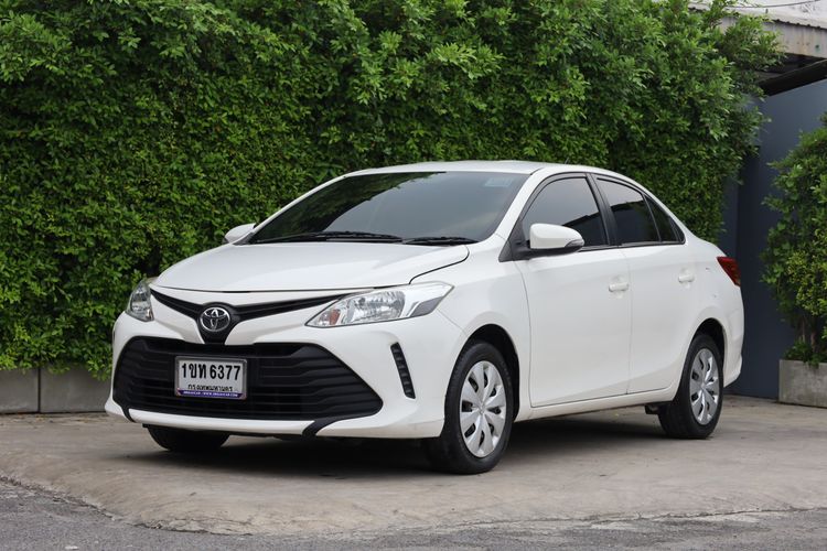 รถ Toyota Vios 1.5 Entry สี ขาว
