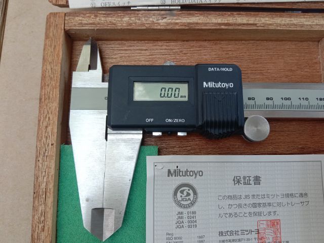 เวอร์เนียร์mitutoyo 500-303 CD-30JAPAN