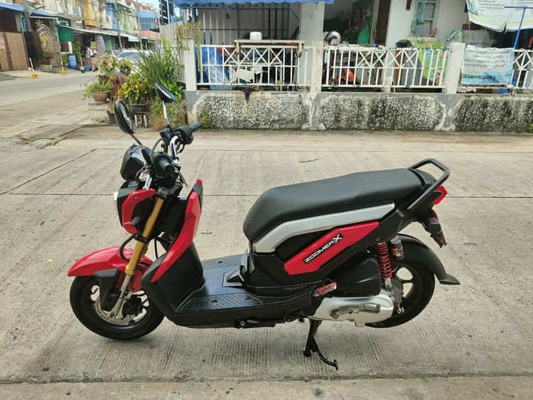 🛵ยังไงก็ขาย ZOOMER-X ปี 56 เครื่องดี สีสวย สตาร์ทมือ เล่มชุดโอนครบ+เปลี่ยนถ่ายน้ำมันเครื่องฟรี ส่งฟรี30 ก.ม รูปที่ 2