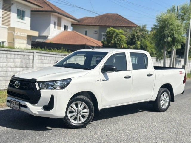 Toyota Hilux Revo 2020 Double Cab 2.4 Mid Z Edition Pickup ดีเซล ไม่ติดแก๊ส เกียร์อัตโนมัติ ขาว