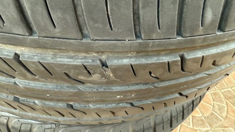 ยาง Dunlop 265 50 20 ปี 22 ถอดจจากรถ Fortuner  รูปที่ 15