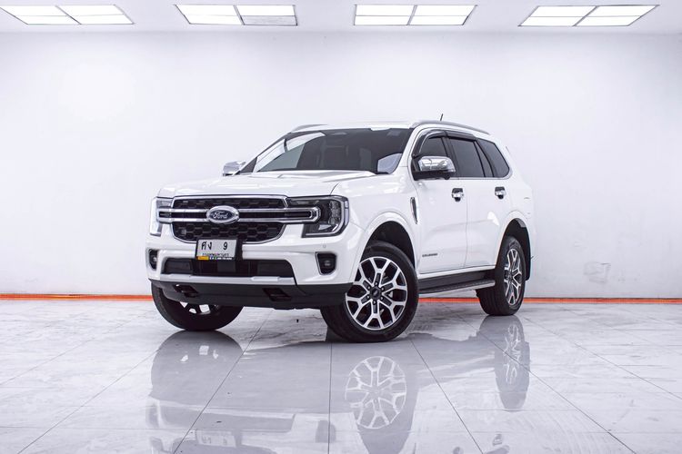 รถ Ford Everest 2.0 Bi-Turbo Titanium+ สี ขาว