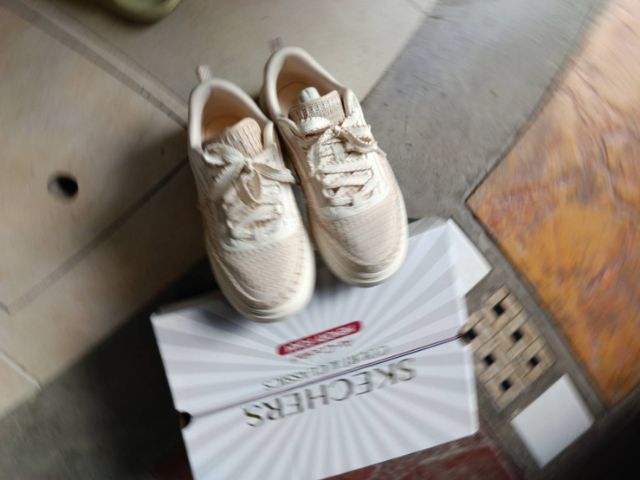 รองเท้าskechers รูปที่ 2