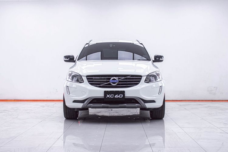 Volvo XC60 2017 2.0 T5 Utility-car เบนซิน ไม่ติดแก๊ส เกียร์อัตโนมัติ ขาว รูปที่ 4