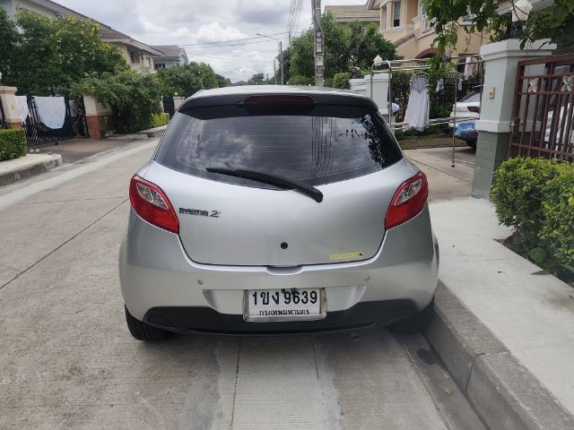 Mazda Mazda 2 2010 1.3 Sedan เบนซิน LPG เกียร์อัตโนมัติ บรอนซ์เงิน รูปที่ 2