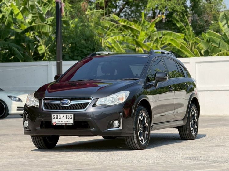 Subaru XV 2016 2.0 4WD Utility-car เบนซิน ไม่ติดแก๊ส เกียร์อัตโนมัติ ดำ รูปที่ 3