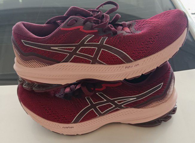 ขายถูก Asics Gt 1000 size 38-240cm เหมือนใหม่ เบาสบาย รูปที่ 3
