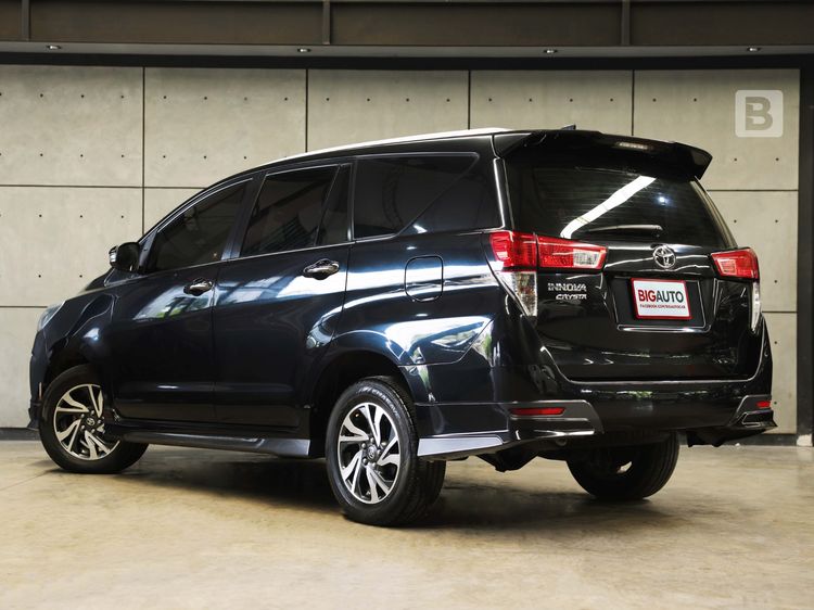 Toyota Innova 2021 2.8 Crysta Utility-car ดีเซล ไม่ติดแก๊ส เกียร์อัตโนมัติ ดำ รูปที่ 3
