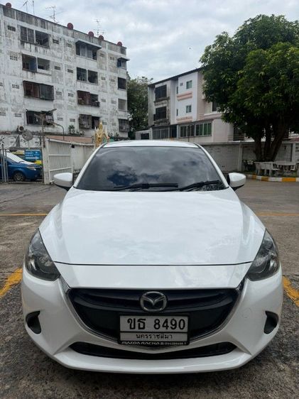 รถ Mazda Mazda 2 1.3 สี ขาว