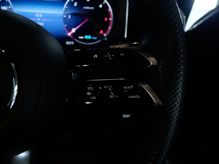 Mercedes-Benz E-Class 2022 E220 CDI Sedan ดีเซล ไม่ติดแก๊ส เกียร์อัตโนมัติ ดำ รูปที่ 4
