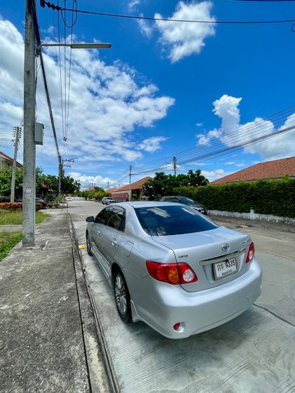 รถ Toyota Corolla 1.6 สี เทา