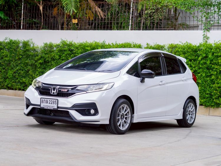 Honda Jazz 2019 1.5 RS i-VTEC Sedan เบนซิน ไม่ติดแก๊ส เกียร์อัตโนมัติ ขาว รูปที่ 3
