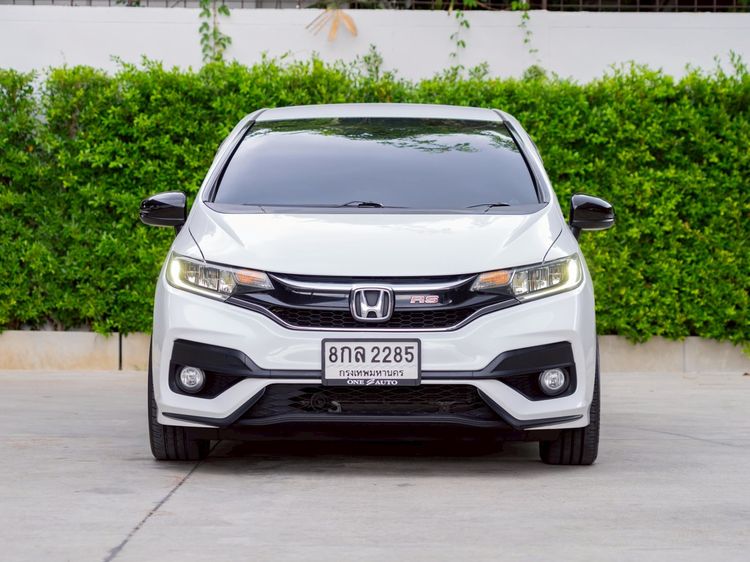 Honda Jazz 2019 1.5 RS i-VTEC Sedan เบนซิน ไม่ติดแก๊ส เกียร์อัตโนมัติ ขาว รูปที่ 2