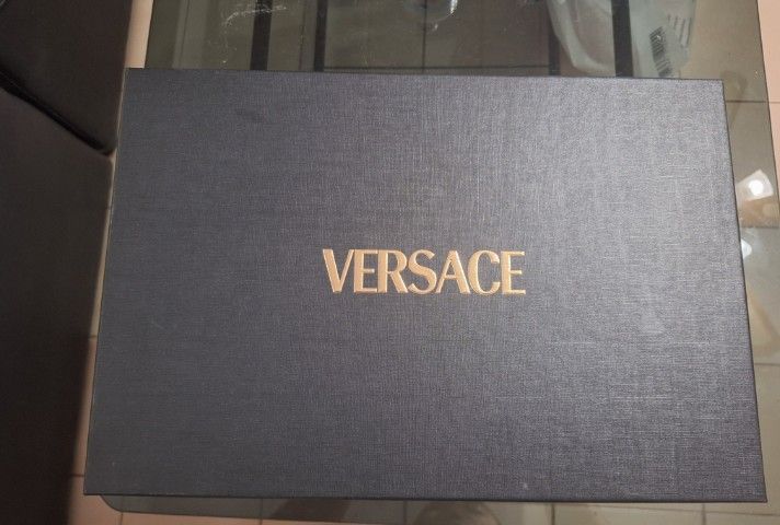 รองเท้า Versace แท้ เบอร์44 รูปที่ 4