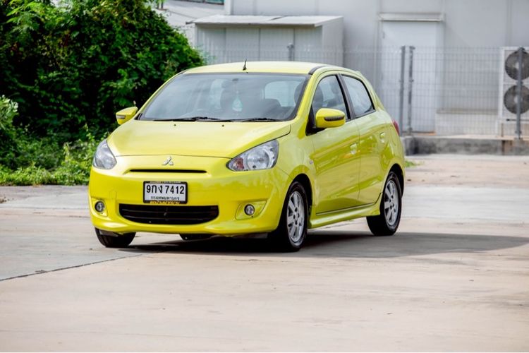 รถ Mitsubishi Mirage 1.2 GLS สี เหลือง