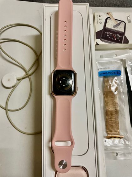 Apple Watch Series 6 GPS 40MM สี Pink Sand Sport Band รูปที่ 2