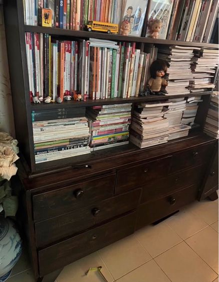 ตู้ชั้นหนังสือไม้สักโบราณ