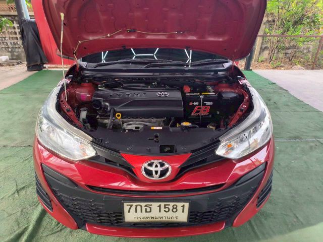 Toyota Yaris ATIV 2017 1.2 J Sedan เบนซิน ไม่ติดแก๊ส เกียร์อัตโนมัติ แดง รูปที่ 2
