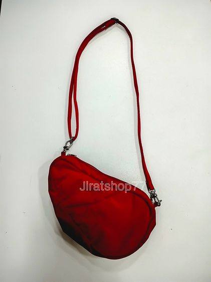กระเป๋าสะพาย กันน้ำ สายปรับได้ ใบกระทัดรัด Healthy Back Bag