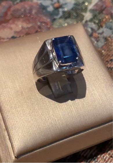 แหวนไคยาไนต์ (Kyanite) หินปลดหนี้