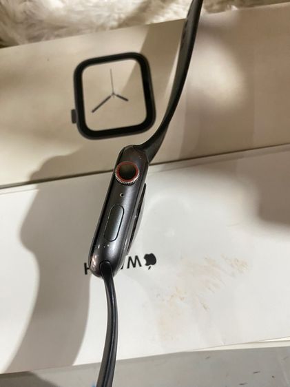 Apple Watch Series 4 รุ่น 44mm GPS Cellular รูปที่ 2