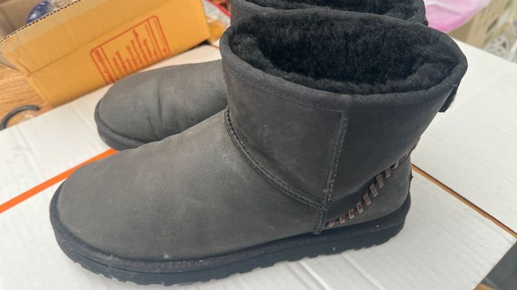 รองเท้า UGG รูปที่ 3