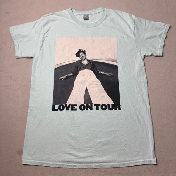 เสื้อยืด Harry Styles Love on Tour Size M 