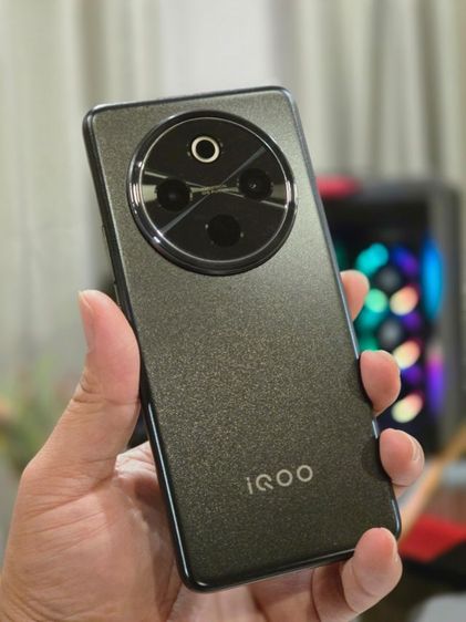 VIVO iQOO Z10 5G RAM 8GB ROM 256GB สีดำ เครื่องใหม่มือ 1 ซื้อมาลองใช้แค่ไม่กี่ชั่วโมง