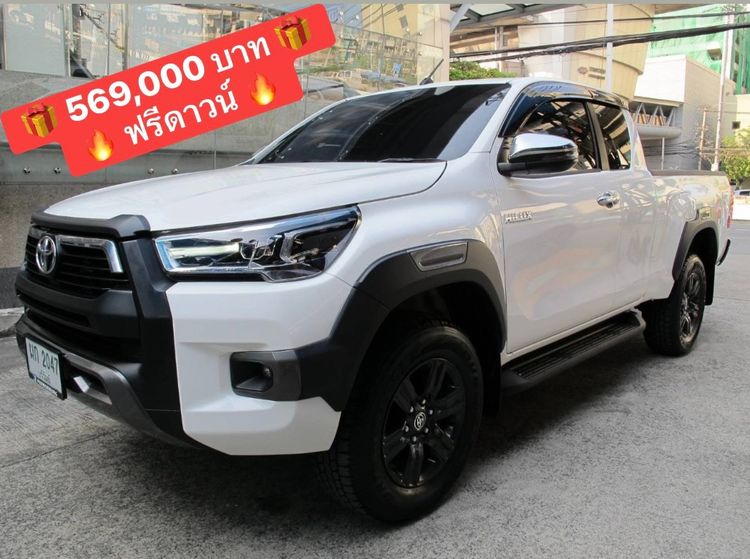 รถ Toyota Hilux Revo Smart Cab 2.4 Entry Prerunner สี ขาว
