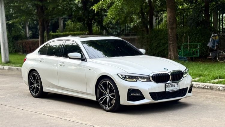 BMW Series 3 2020 330e Sedan ไฮบริด ไม่ติดแก๊ส เกียร์อัตโนมัติ ขาว รูปที่ 2
