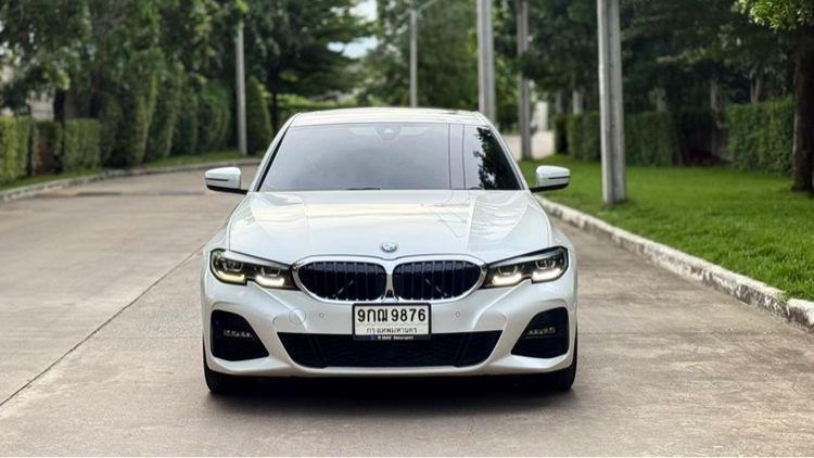 BMW Series 3 2020 330e Sedan ไฮบริด ไม่ติดแก๊ส เกียร์อัตโนมัติ ขาว รูปที่ 3