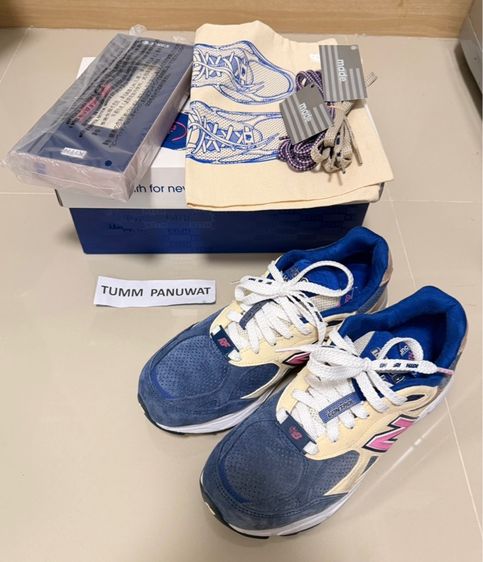อื่นๆ อื่นๆ รองเท้าผ้าใบ UK 7.5 | EU 41 1/3 | US 8 New Balance 990 v3 x KITH