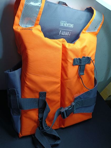 เสื้อชูชีพ TRIBORD แท้ 100 Newtons สำหรับน้ำหนัก 40-60 กิโล รูปที่ 3