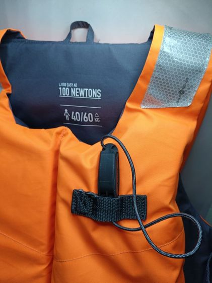 เสื้อชูชีพ TRIBORD แท้ 100 Newtons สำหรับน้ำหนัก 40-60 กิโล รูปที่ 6