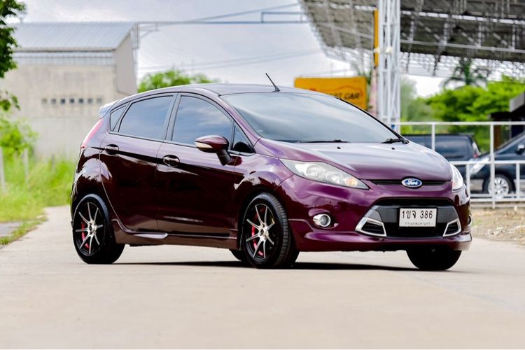 Ford Fiesta 2014 1.5 Sport Sedan เบนซิน ไม่ติดแก๊ส เกียร์อัตโนมัติ แดง รูปที่ 2