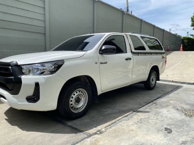 รถ Toyota Hilux Revo 2.4 Entry สี ขาว