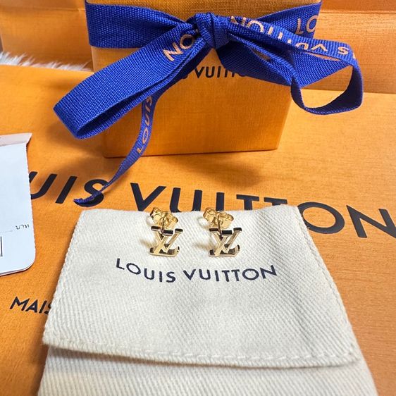 ต่างหู lv