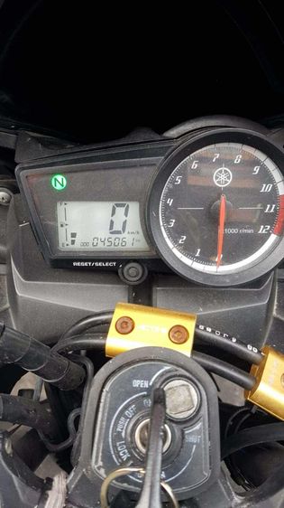 YAMAHA YZF-R15 รูปที่ 2