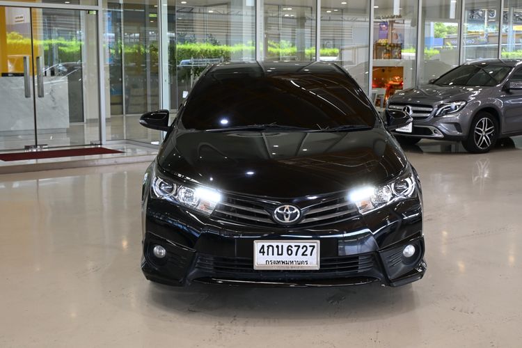 รถ Toyota Altis 1.8 Esport สี ดำ