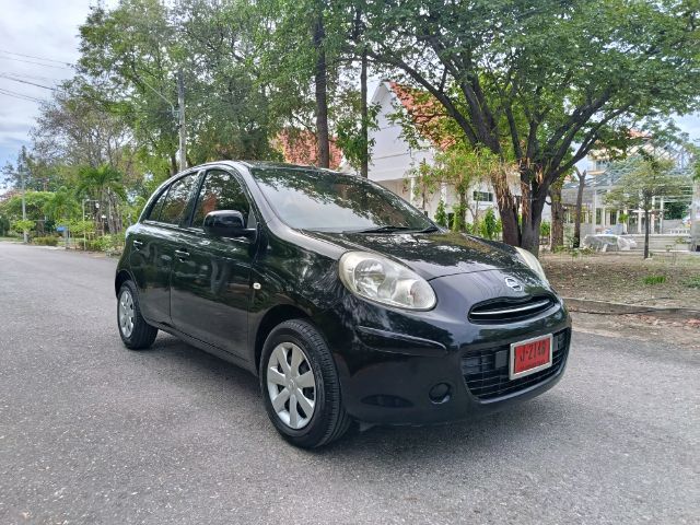 Nissan March 2011 1.2 E Sedan เบนซิน ไม่ติดแก๊ส เกียร์อัตโนมัติ ดำ รูปที่ 2