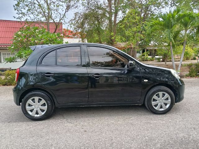 Nissan March 2011 1.2 E Sedan เบนซิน ไม่ติดแก๊ส เกียร์อัตโนมัติ ดำ รูปที่ 4