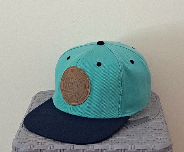 หมวกและหมวกแก๊ป หมวกแก๊ปฮิปฮอป (HipHop Cap) ขนาด Size ฟรีไซส์..