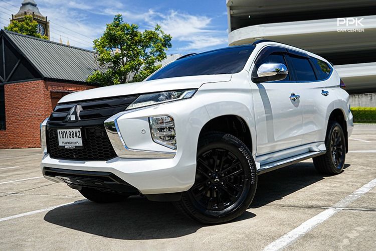 รถ Mitsubishi Pajero Sport 2.4 GT Premium Elite Edition 4WD สี ขาว