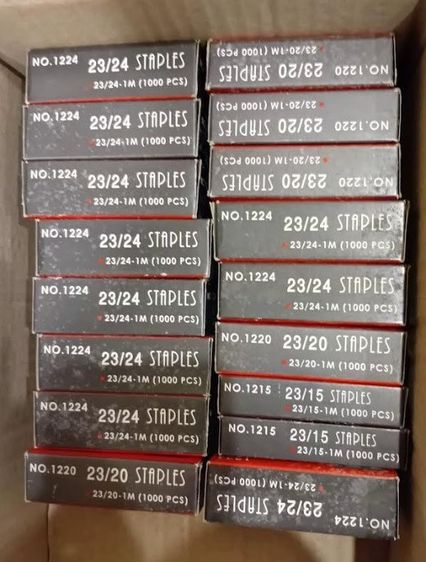 อุปกรณ์เครื่องมือช่าง Staples MAX (ตราแม็กซ์ ) ลวดเย็บ ลูกแม็ค มีหลายขนาด หลายกล่อง ขายเหมา 400 บาท