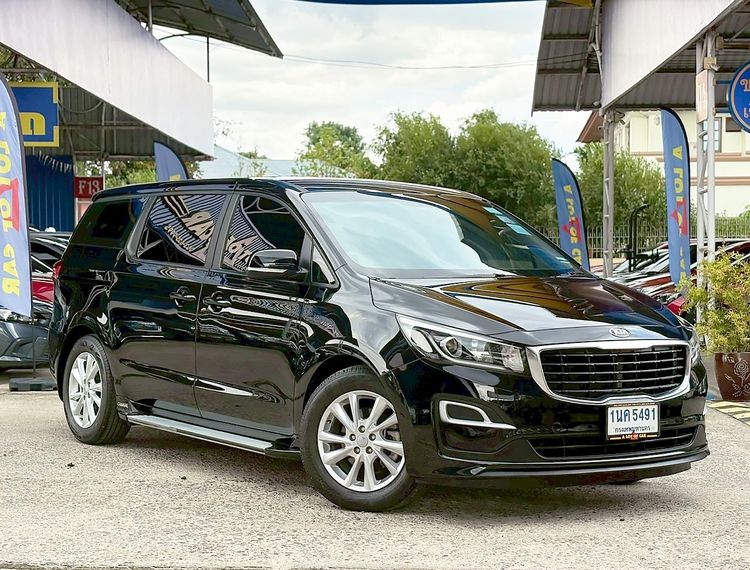 รถ Kia Grand Carnival 2.2 EX สี ดำ