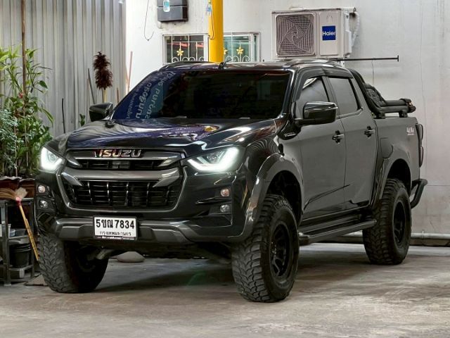 Isuzu D-MAX 2021 3.0 V-Cross Z 4WD Pickup ดีเซล ไม่ติดแก๊ส เกียร์ธรรมดา ดำ รูปที่ 3