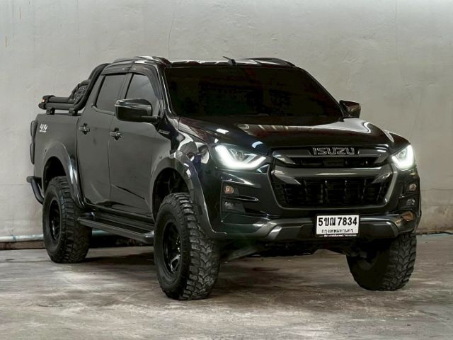 Isuzu D-MAX 2021 3.0 V-Cross Z 4WD Pickup ดีเซล ไม่ติดแก๊ส เกียร์ธรรมดา ดำ รูปที่ 4