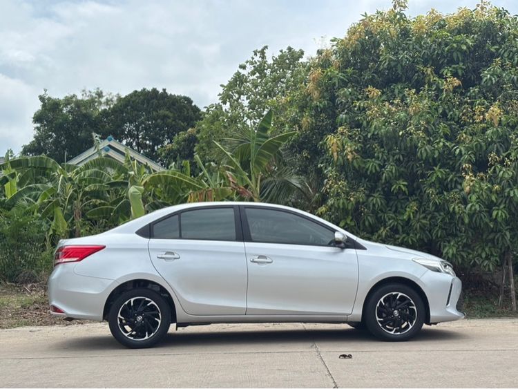Toyota Vios 2018 1.5 J Sedan เบนซิน ไม่ติดแก๊ส เกียร์อัตโนมัติ เทา รูปที่ 2